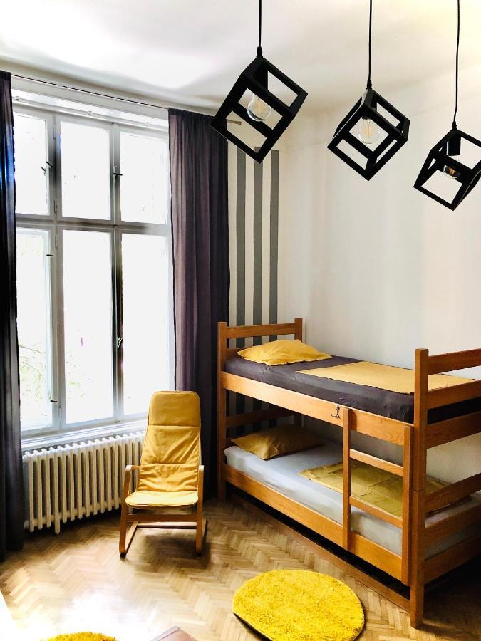 Hostel Sova Novi Sad Buitenkant foto