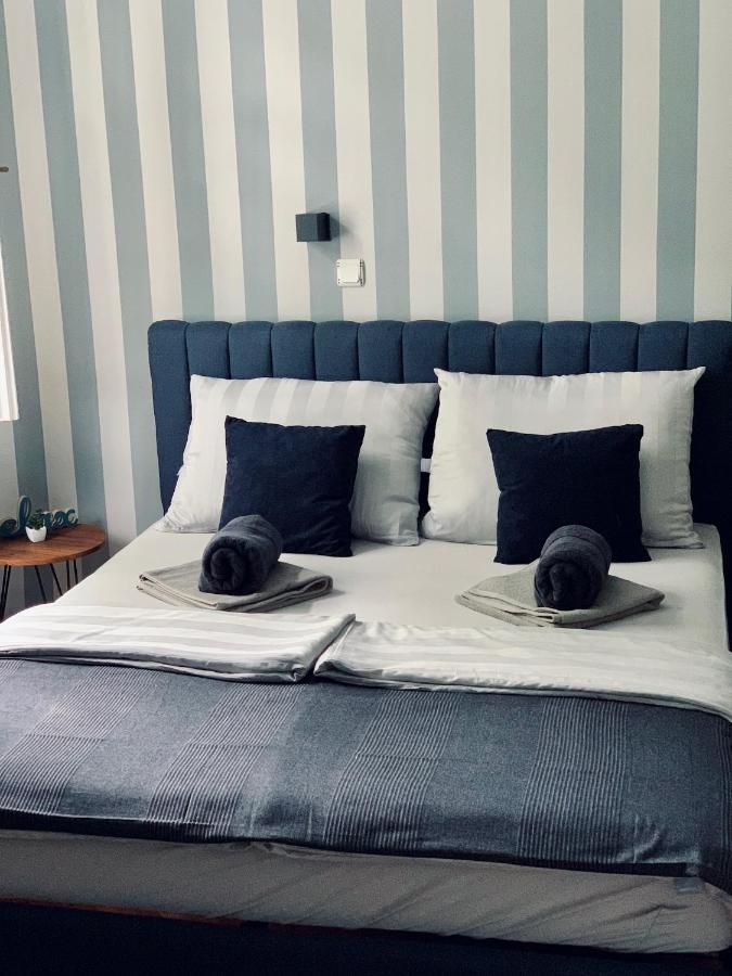 Hostel Sova Novi Sad Buitenkant foto