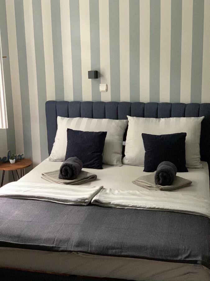 Hostel Sova Novi Sad Buitenkant foto