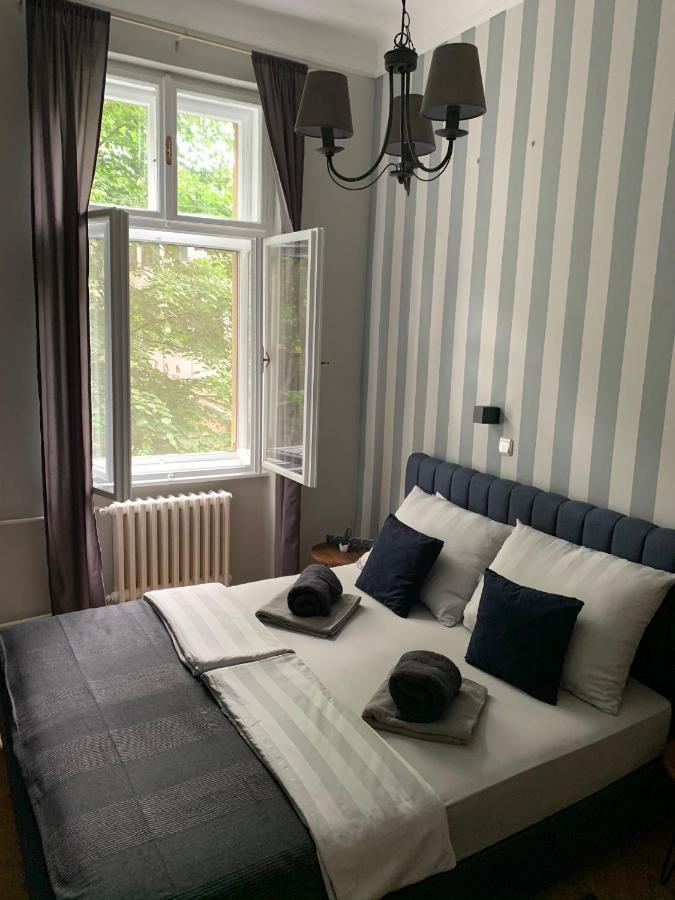 Hostel Sova Novi Sad Buitenkant foto