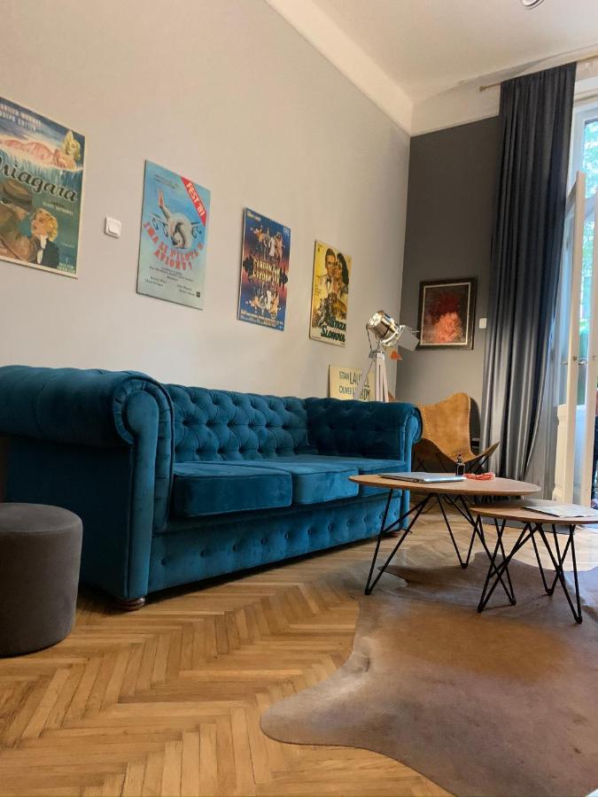 Hostel Sova Novi Sad Buitenkant foto